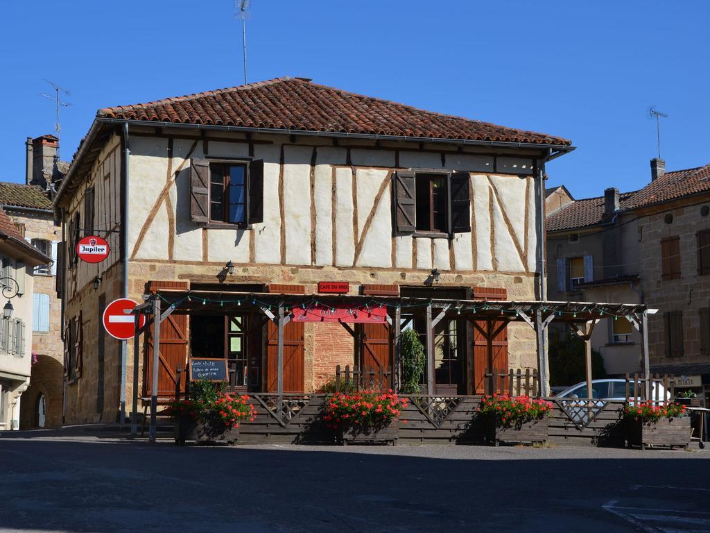 Le Bleu 4*